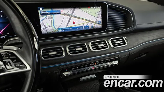 Mercedes-Benz GLS-Class — Фото автомобиля 14