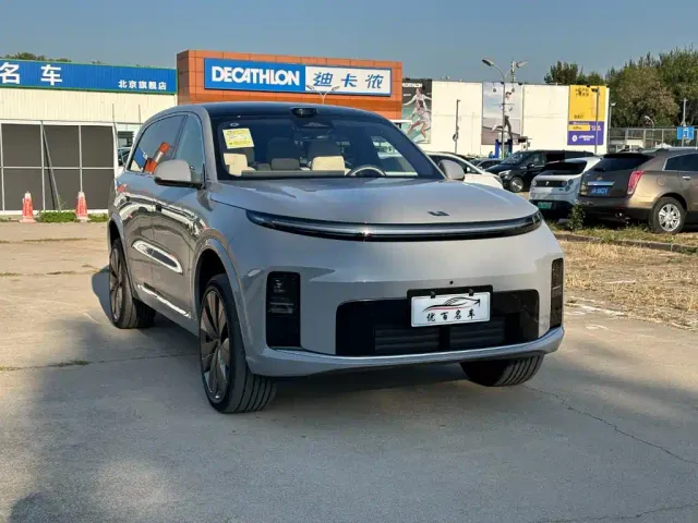 Li Auto L9 — Фото автомобиля 3