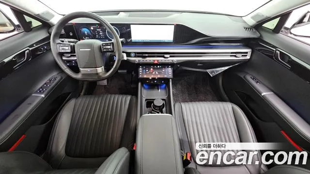 Hyundai Grandeur GN7 — Фото автомобиля 10