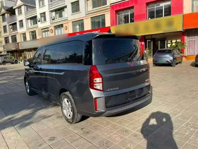 Wuling Zhengcheng — Фото автомобиля 11