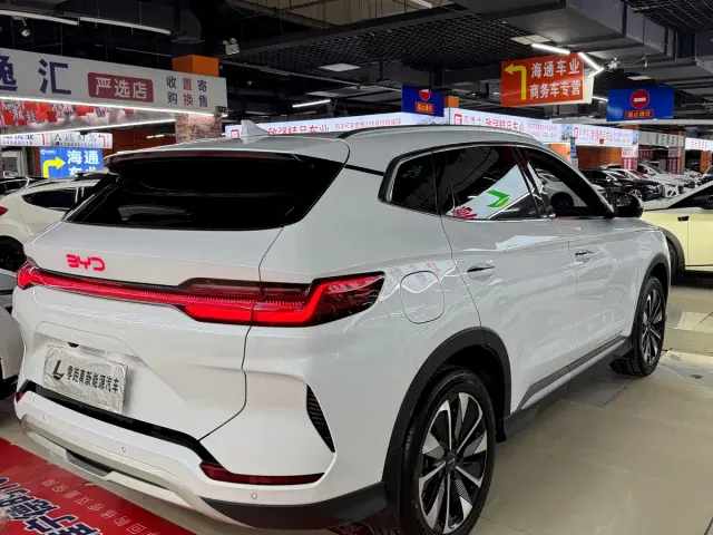 BYD Song PLUS — Фото автомобиля 6