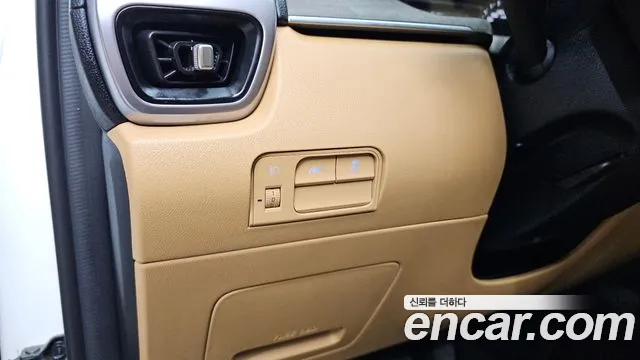 Kia Sorento Sorento 4-е поколение Бензин 2.5T 2WD — Фото автомобиля 14