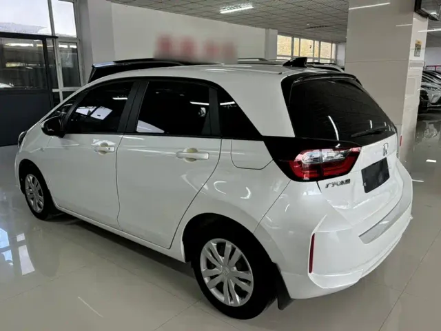 Honda Fit — Фото автомобиля 19