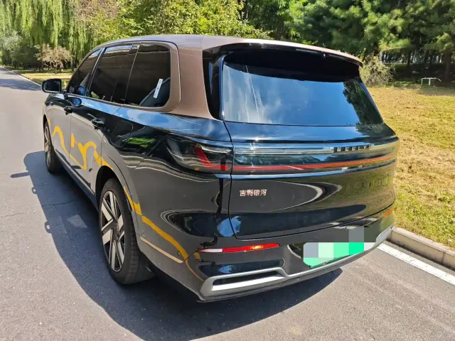 Geely Galaxy M9 — Фото автомобиля 8