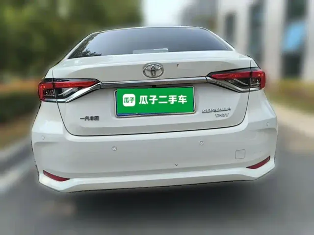Toyota Corolla — Фото автомобиля 3
