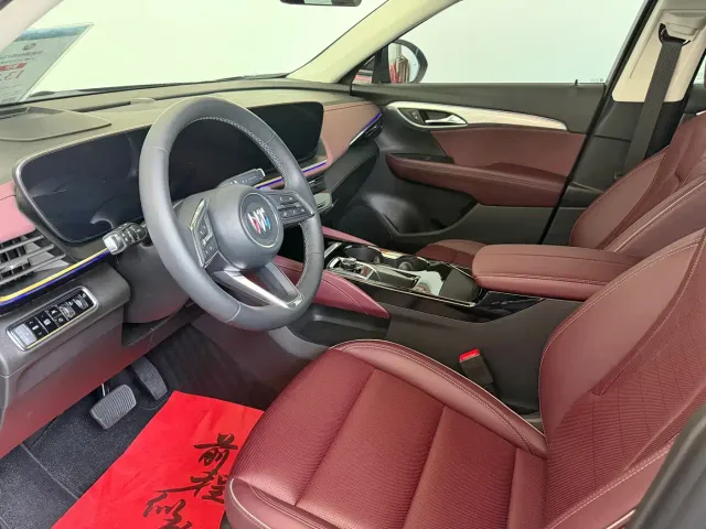 Buick Envision Plus — Фото автомобиля 12