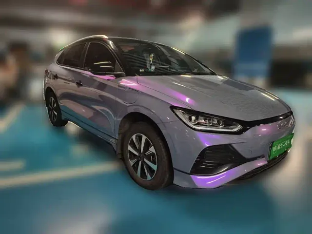 BYD e2 — Фото автомобиля 3