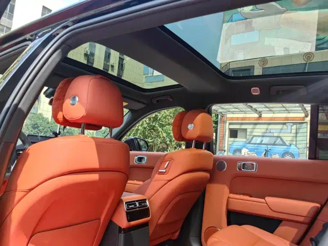 Li Auto L7 — Фото автомобиля 13