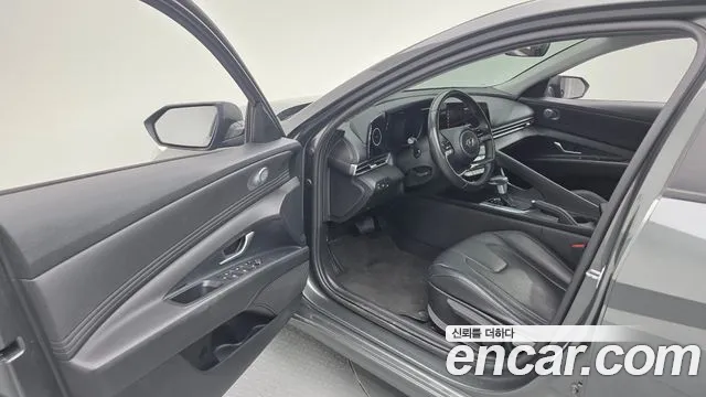 Hyundai Avante CN7 — Фото автомобиля 10