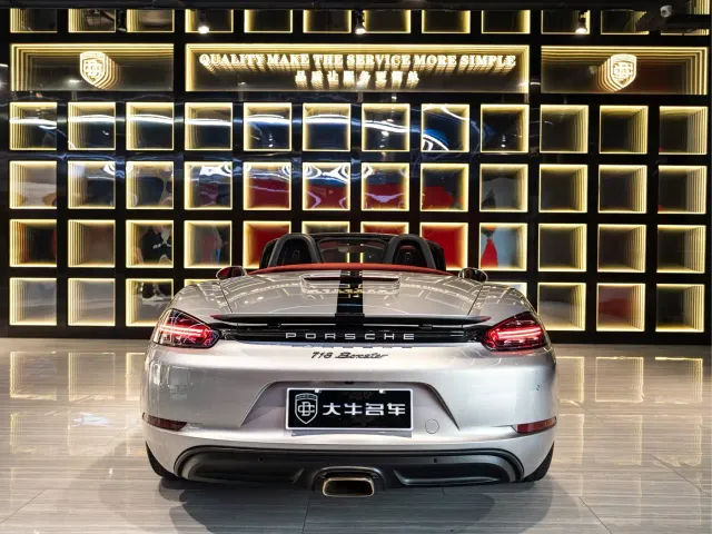 Porsche 718 — Фото автомобиля 5