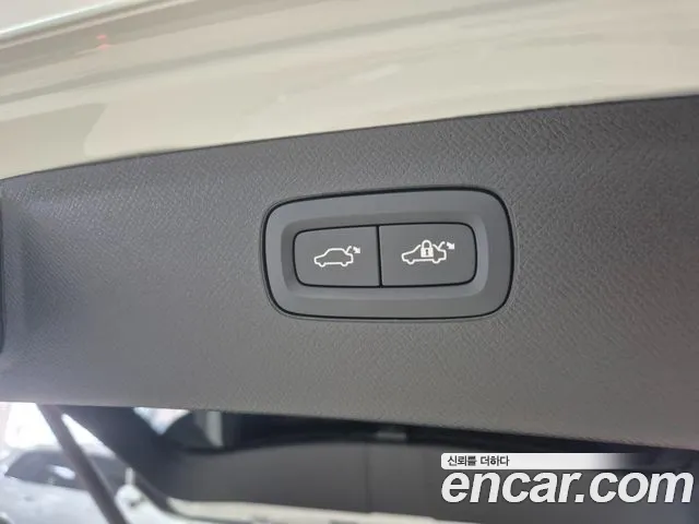 Volvo XC90 Generation 2 — Фото автомобиля 17