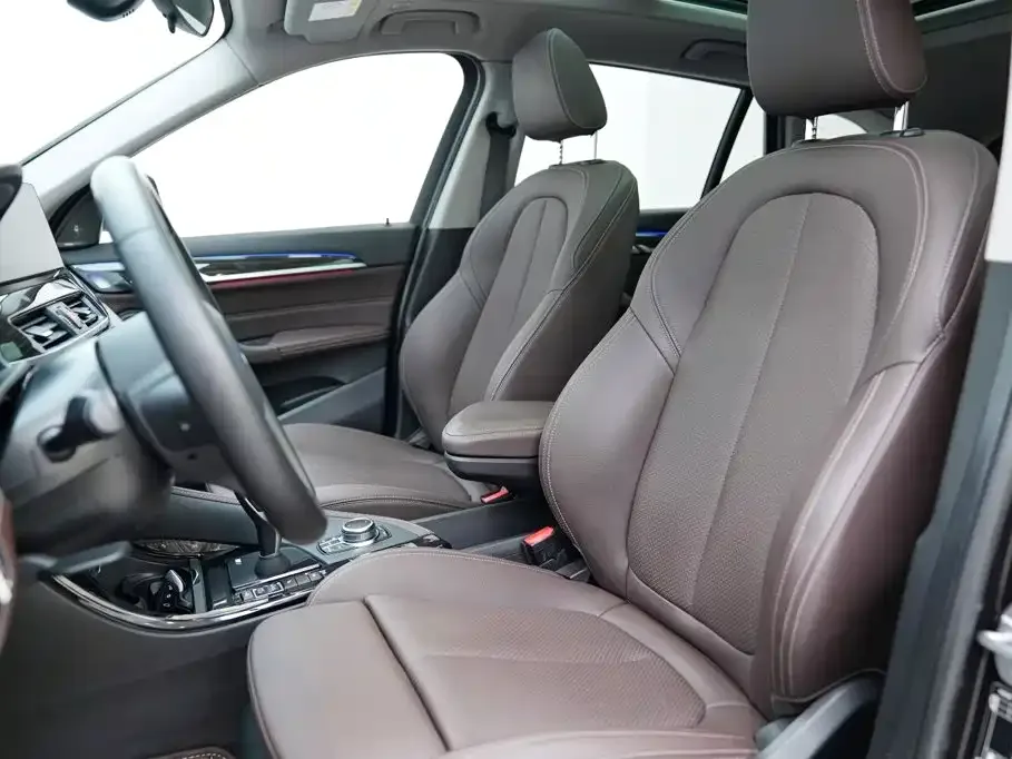 BMW BMW X1 2022 Facelift xDrive25Li Premium Edition — Фото автомобиля 7