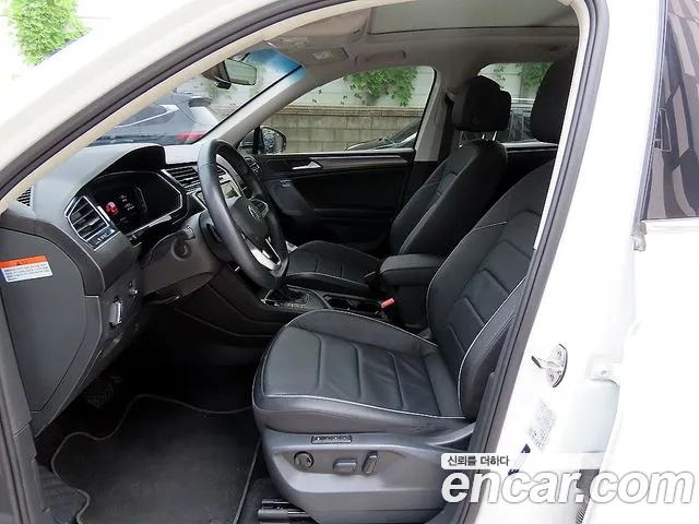 Volkswagen Tiguan — Фото автомобиля 5