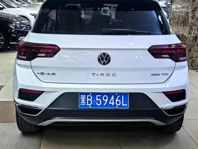 Volkswagen T-Roc — Фото автомобиля 10