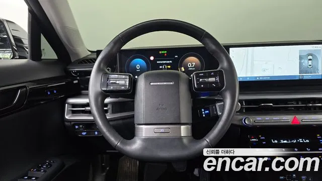 Hyundai Grandeur Grandeur (GN7) 2.5 Бензин 2WD — Фото автомобиля 6