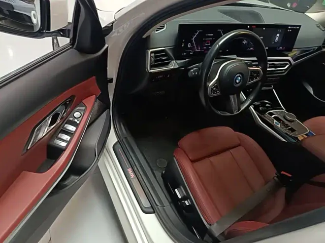 BMW i3 — Фото автомобиля 15