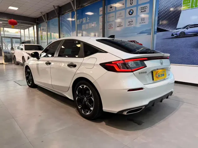 Honda Civic — Фото автомобиля 7
