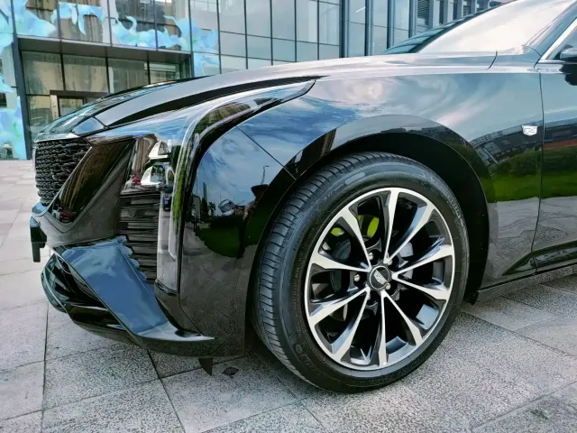 Cadillac CT5 — Фото автомобиля 11