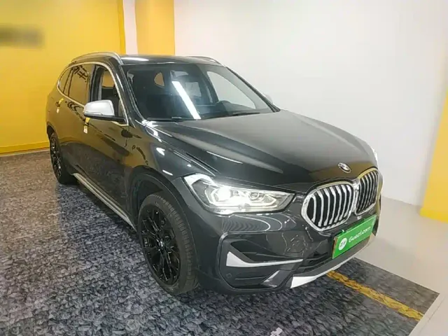 BMW X1 — Фото автомобиля 3