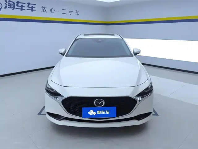 Mazda Axela — Фото автомобиля 2