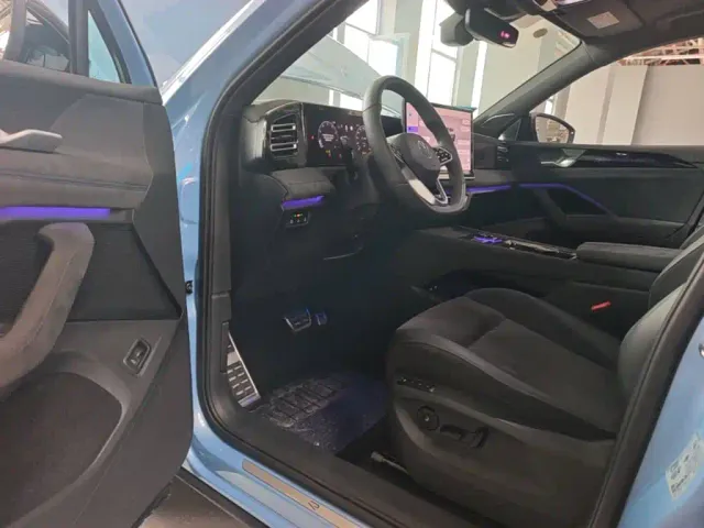 Volkswagen Tiguan L — Фото автомобиля 20