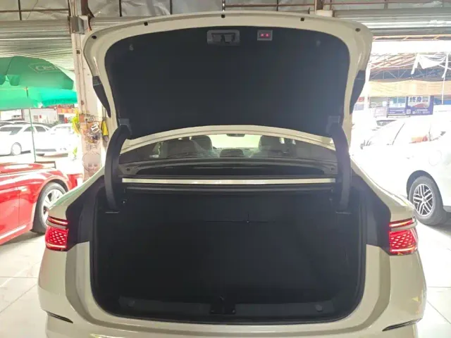 BYD Seal 07 DM-i — Фото автомобиля 18