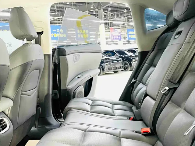 IM Motors LS6 — Фото автомобиля 15