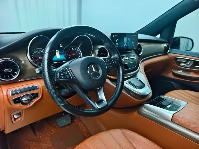 Rhein Auto Traveler — Фото автомобиля 10
