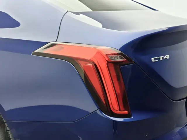 Cadillac CT4 — Фото автомобиля 14
