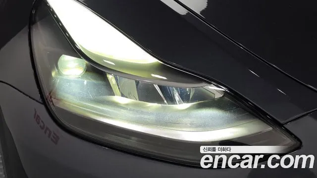 Tesla Model Y — Фото автомобиля 7