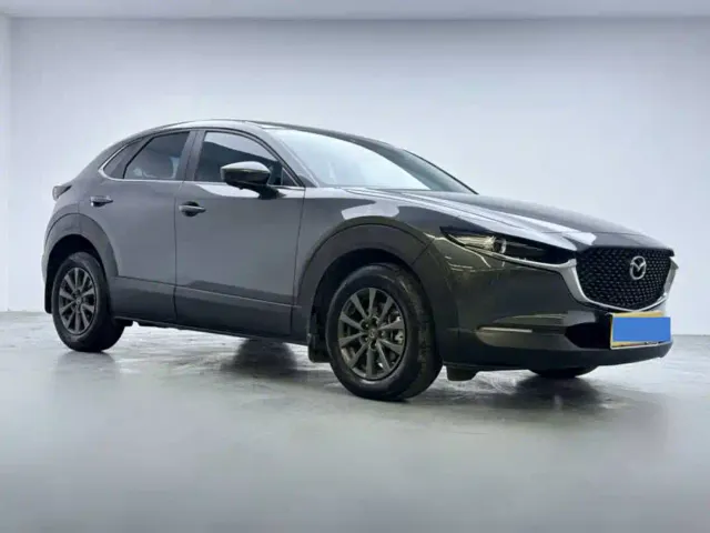 Mazda CX-30 — Фото автомобиля 3