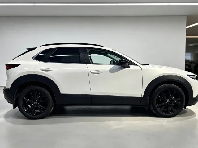Mazda CX-30 — Фото автомобиля 4