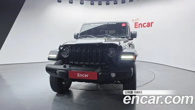 Jeep Gladiator Gladiator (JT) — Фото автомобиля 3