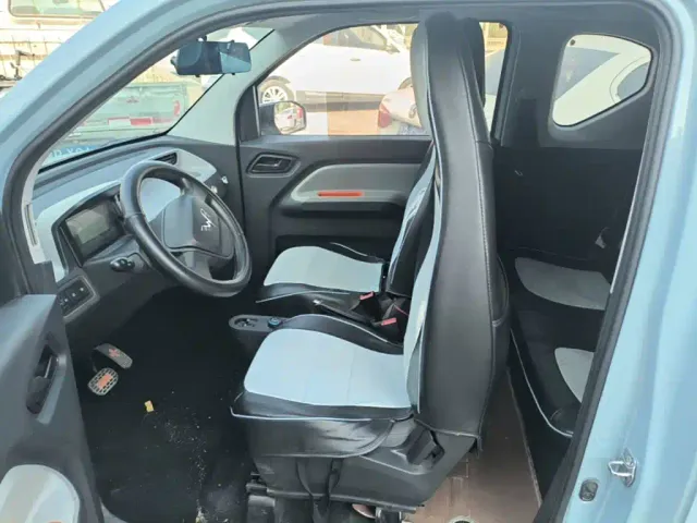Wuling Hongguang Mini EV — Фото автомобиля 14