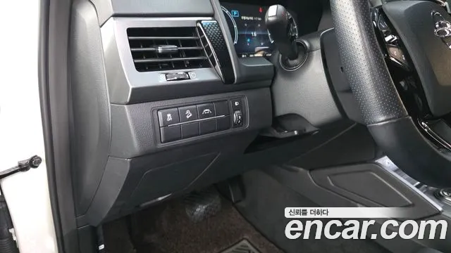 KG_Mobility_Ssangyong Rexton Новый Rexton Sport Khan Дизель 2.2 2WD — Фото автомобиля 22