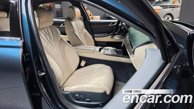 Genesis G80 Electrified G80 (RG3) — Фото автомобиля 24