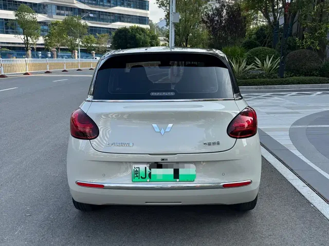 Wuling Bingo — Фото автомобиля 4