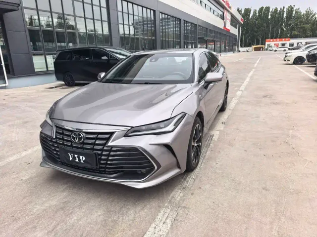 Toyota Avalon — Фото автомобиля 2