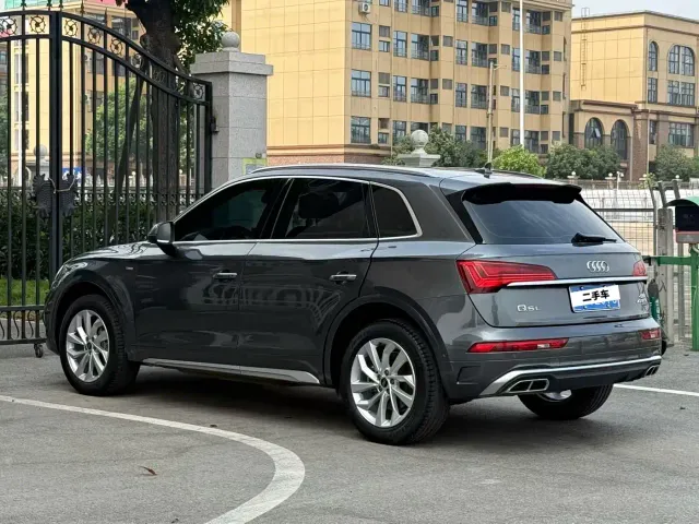 Audi Q5L — Фото автомобиля 7