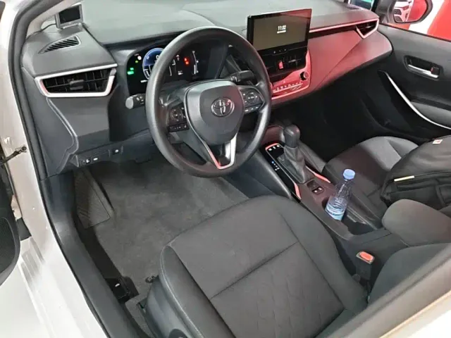 Toyota Corolla — Фото автомобиля 9