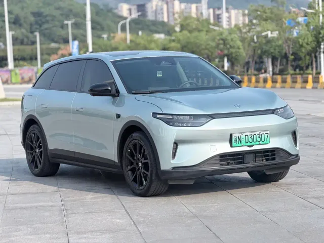 Leapmotor C11 — Фото автомобиля 3
