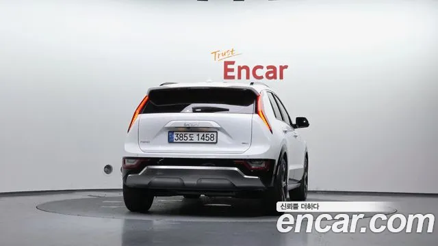 Kia Niro The All New Niro Signature — Фото автомобиля 3
