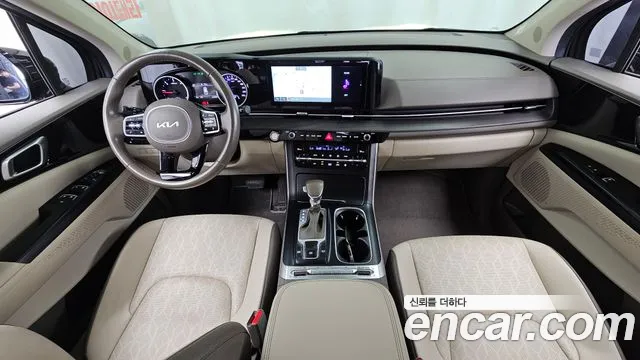 Kia Canival — Фото автомобиля 7