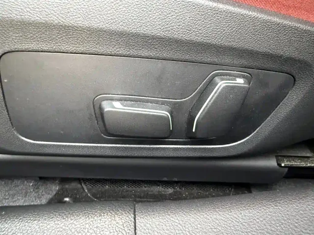 BMW 3 Series — Фото автомобиля 10