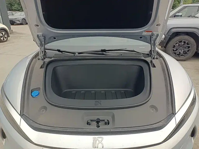 BYD Han L — Фото автомобиля 19