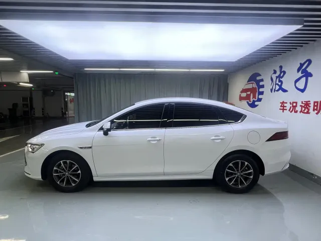 BYD Qin PLUS — Фото автомобиля 4