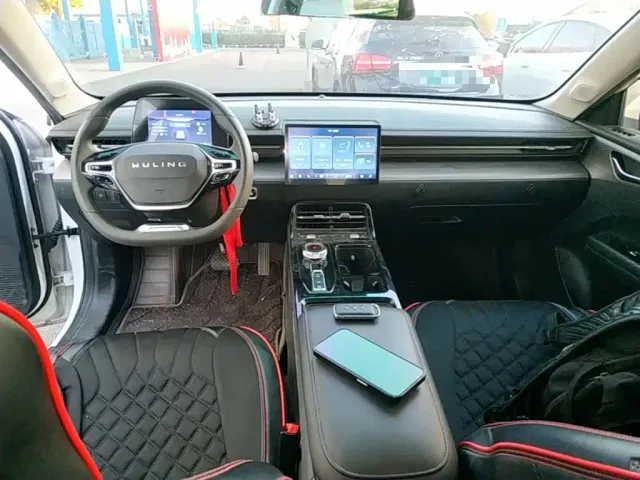 Wuling Starlight — Фото автомобиля 9