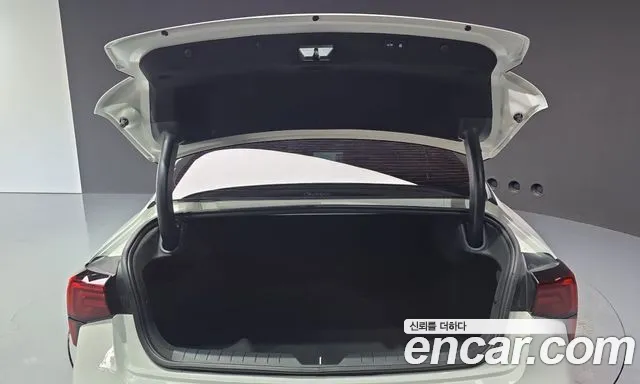 Kia K5 3rd Gen — Фото автомобиля 24