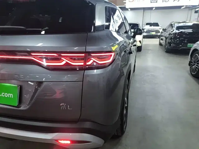 BYD Song L DM-i 2024 160km Superior — Фото автомобиля 7
