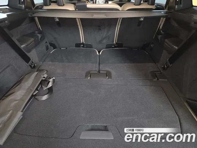 Volvo XC90 — Фото автомобиля 19